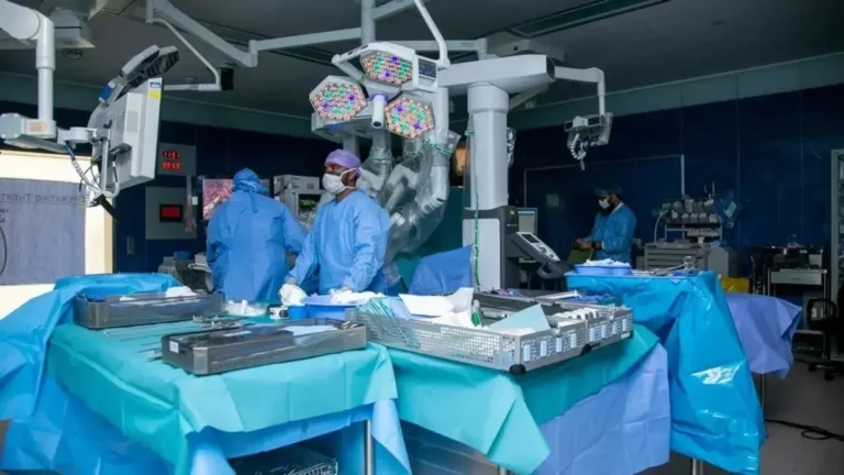 سعودی عرب: دنیا میں پہلا کامیاب مکمل روبوٹک لیور ٹرانسپلانٹ