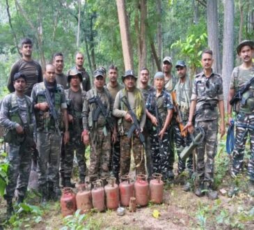 latehar-9-cylinder-bombs-hidden-by-naxalites-found-during-search-operation-of-security-forces