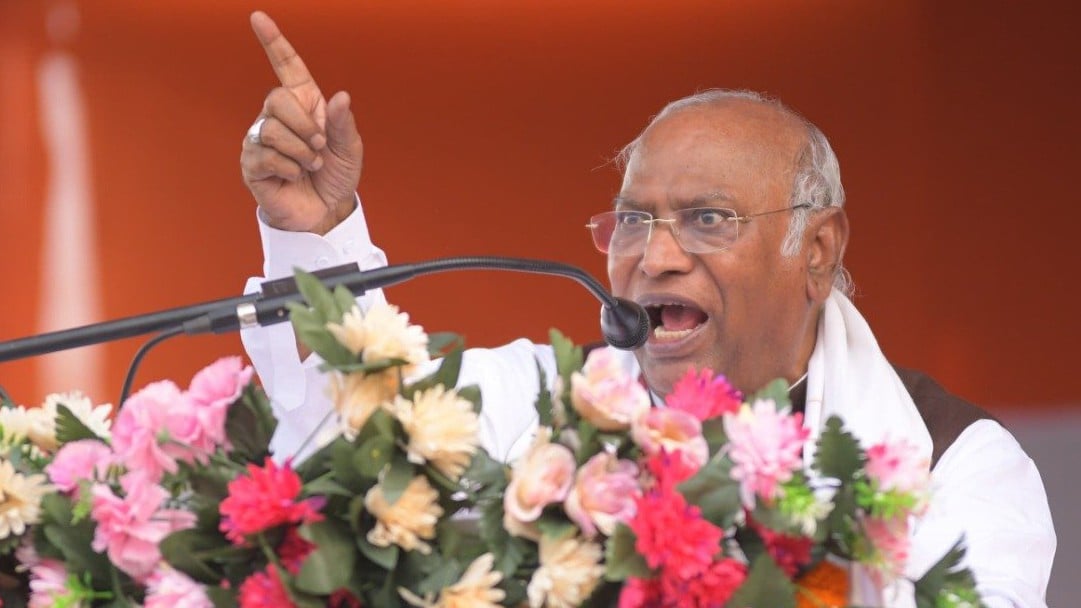 لوک سبھا انتخابات 2024: ’کیا صرف مسلمانوں کے زیادہ بچے ہیں؟ میرے 5 ہیں‘، کھڑگے کا پی ایم مودی کو سخت جواب