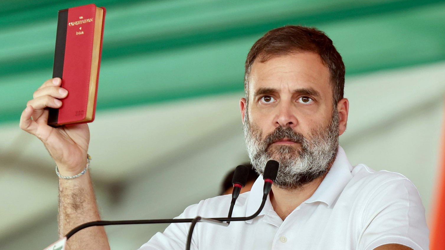 کانگریس نسیم خان کو منانے میں کامیاب ،پونہ میں راہل گاندھی اور نسیم خان کی ملاقات