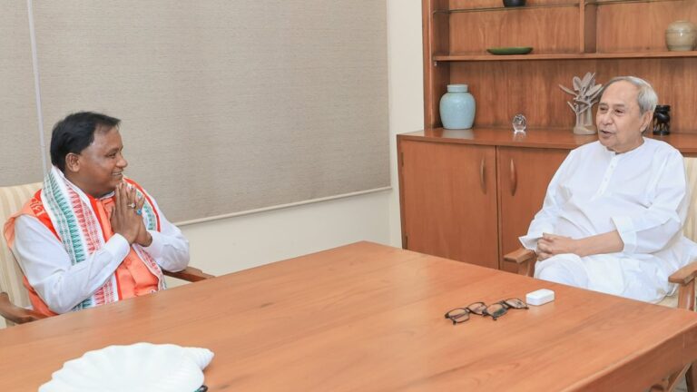 نوین پٹنائک کی کیوں ہوتی ہے تعریف؟