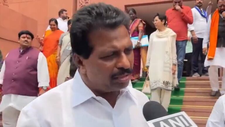 پروٹیم اسپیکر کے انتخاب پر تنازعہ، تین ارکان پارلیمنٹ نے نہیں لیا حلف، اپوزیشن کا احتجاج