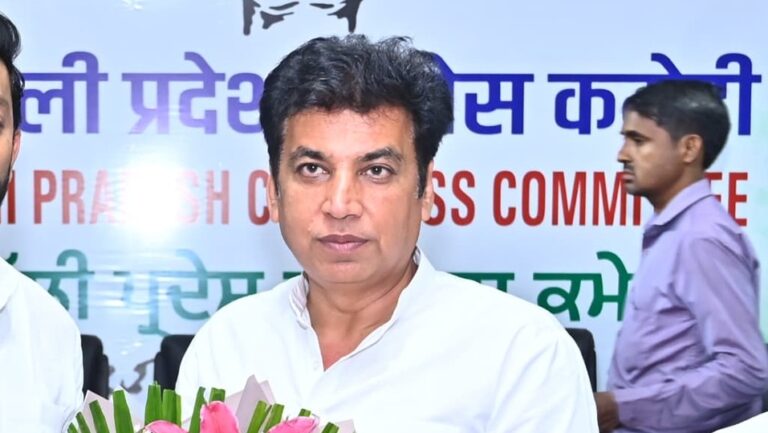 آبی بحران کے درمیان ’دہلی جل بورڈ‘ کے 100 ٹینکرز ریکارڈ سے غائب! دیویندر یادو کا تحقیقات کا مطالبہ