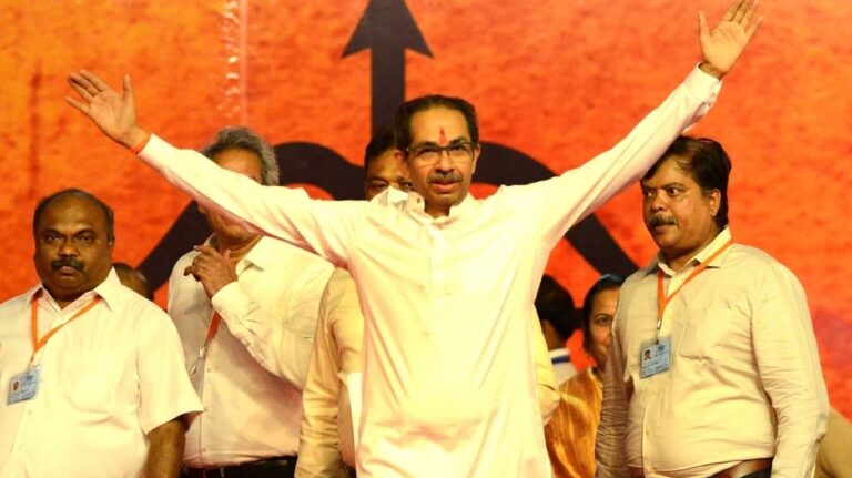 مہاراشٹر کے مسلمانوں نے ادھو ٹھاکرے کی شیو سینا کو اپنا بنایا