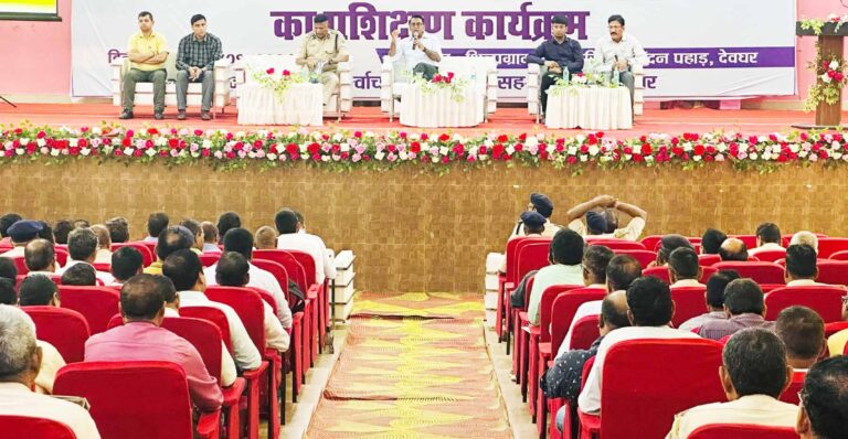 دیو گھر میں آئندہ اسمبلی عام انتخابات 2024 کے سلسلے میں ٹریننگ کا اہتمام