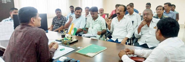 مدھو پور ایس ڈی او نے درگا پوجا کے حوالے سے میٹنگ کا اہتمام کیا