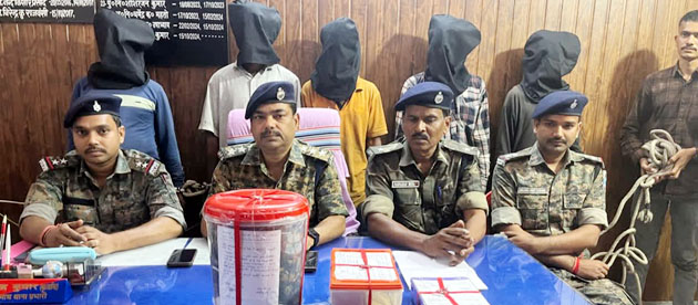Latehar 5 Naxal Arrest copy